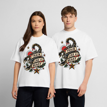Charger l'image dans la galerie, T-shirt workout scorpion train like a beast tattoo - blanc