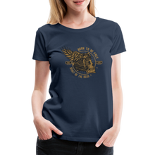 Charger l'image dans la galerie, T-shirt Femme Motorcycle Vintage Born to be free - bleu marine