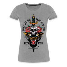 Charger l'image dans la galerie, T-shirt Femme Panther Strike First - gris chiné