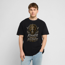 Charger l'image dans la galerie, T-shirt phrase motivation Kings train in silence - noir
