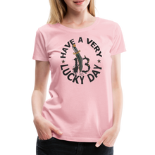 Charger l&#39;image dans la galerie, T-shirt Femme Have a very lucky day - rose liberty
